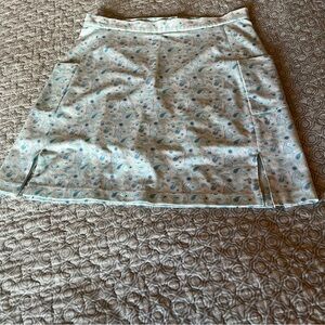 Callaway Golf Elegant Blue Paisley on White Skirt, Size 6
